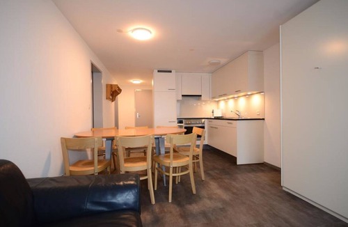 Meierhof Apartment | Touring 212 Appartement/Fewo, Dusche oder Bad, WC 3½-Zimmerwohnung by Interhome