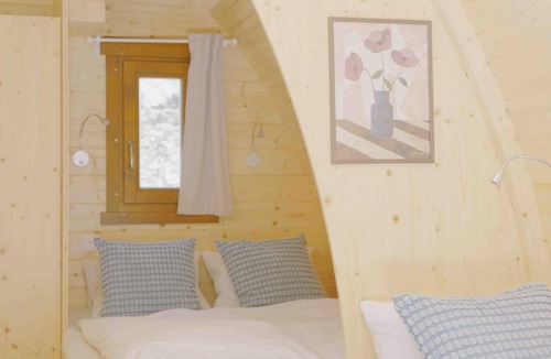 Alpnach Other | Traumhafter POD-M mit Seesicht - mit Terrasse aber ohne privates WC