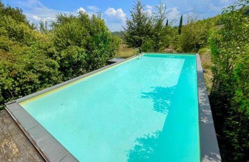 San Brizio Villa | Umbrian Paradise contains 5 Bedrooms with Private Pool and Stunning Views