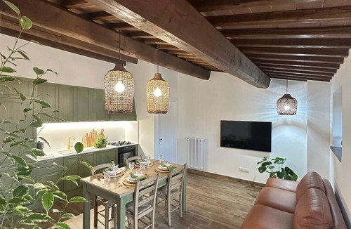 Ponte Buriano Apartment | UNDER THE TUSCAN SUN. Rustic-modern apartments in peaceful Tuscan hamlet
