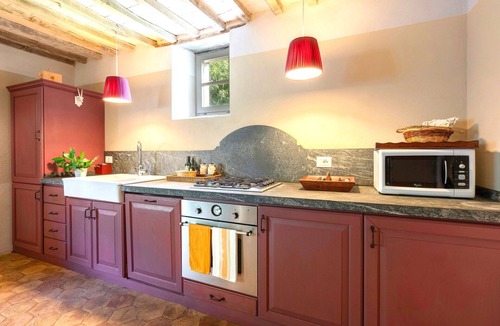 Vivo dʼOrcia House | Vacation Home in Vivo D'orcia with 3 bedrooms sleeps 5