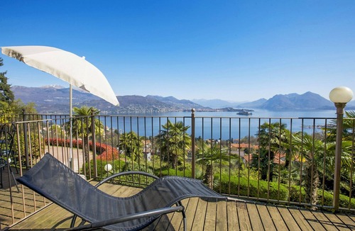 Carciano Apartment | Villa Anna, Borromean Islands, No. 07 by Lago Reisen