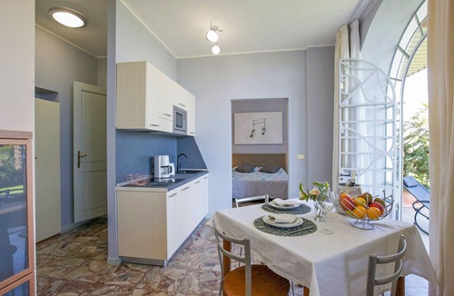 Carciano Apartment | Villa Anna, Borromean Islands, No. 04 by Lago Reisen
