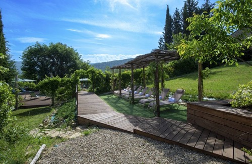 Panzano in Chianti Villa | Villa Chianti | Luxury Pool, Jacuzzi Tub, Sauna and Chromoterapy