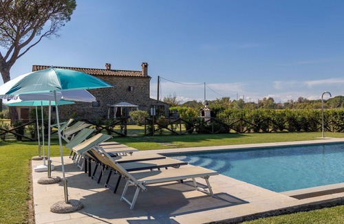 Ferretto Villa | Villa dei Vini – Country house with swimming pool in Cortona, Tuscany.