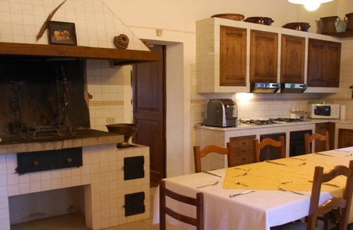 Ranciano Villa | Villa del Lago. Independent Villa up to 18 guests. Private heated pool