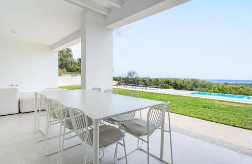 Orosei Villa | Villa 'Domo La Vela' with Sea View, Wi-Fi and Air Conditioning