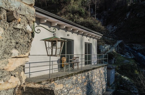 Blevio House | Villa Eugenia - Pool e Garden Retreat in Como .
