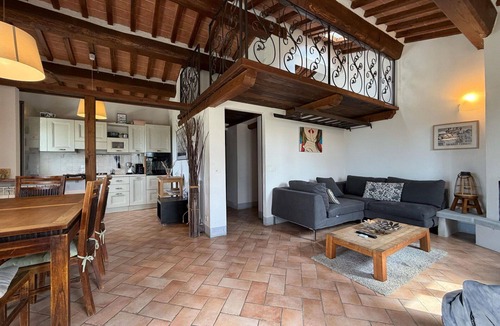 Cortona Villa | Villa in Il Castagno with 4 bedrooms sleeps 8