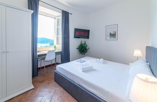 Cernobbio Apartment | Villa lake view + jacuzzi + garden+ gym, Cernobbio