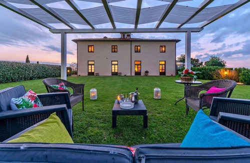 Le Piazze Villa | VILLA LEOPOLDINA - Nine Bedroom Villa, Sleeps 18