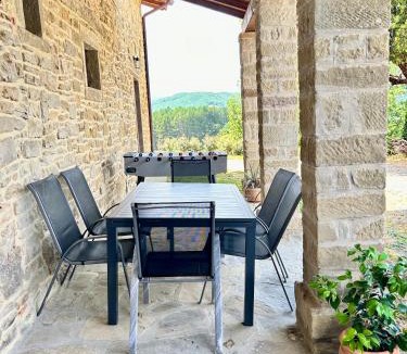 Porrena House | Villa Lux Poggelleri, vista unica sul Casentino