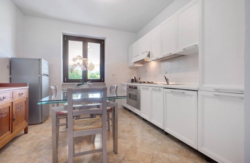 Bolsena Apartment | Villa 'Luxury Apartment Lake View' with Lake View, Private Terrace and Wi-Fi