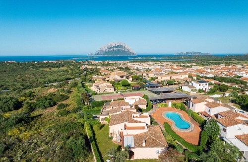 Porto San Paolo Villa | Villa Pogelia – sea view, pool, family-friendly stay
