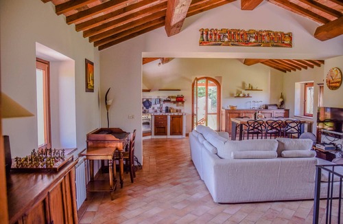 Amelia Villa | Villa with fenced garden, private pool, air conditioning near Orvieto and Rome.