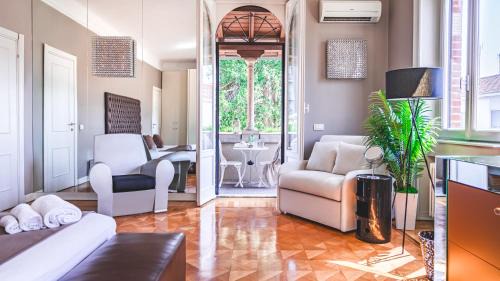 Cesano Maderno Villa | Villibera - Design villa with SPA, Cinema, Gym and Game Room