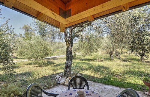 Sessa Aurunca House | Villino Aracea A, fully refundable with voucher*: A graceful cottage surrounded by vineyards and olive groves, with Free WI-FI.