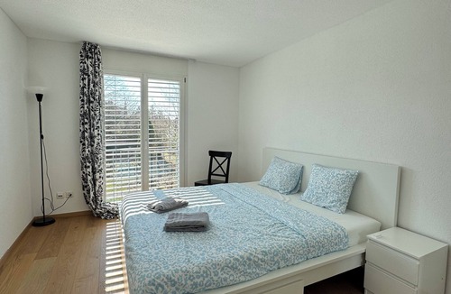 Kloten Apartment | VK - Zürich Airport - Homestay - Härdlen