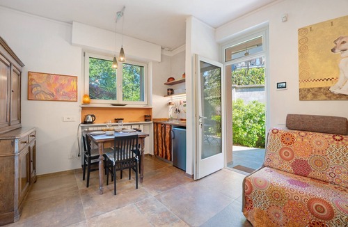 Ispra House | Welcome to My Lakeside Oasis