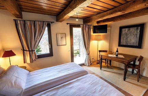 Castelrotto Bed & Breakfast | Wine & Art Relais Vallombrosa