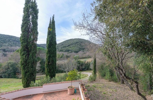 Castiglione della Pescaia House | Wonderful private villa for 6 people with WIFI, patio, pets allowed and panoramic view