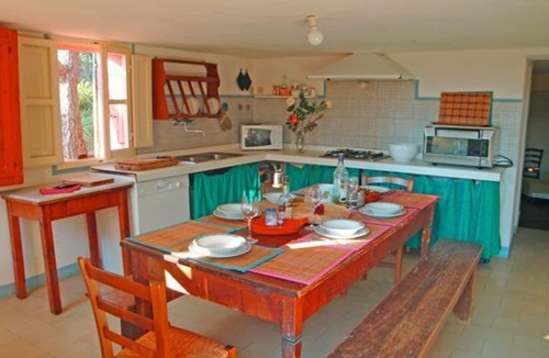 Castiglione della Pescaia Villa | Wonderful private villa for 10 guests with WIFI, TV, patio, pets allowed and panoramic view