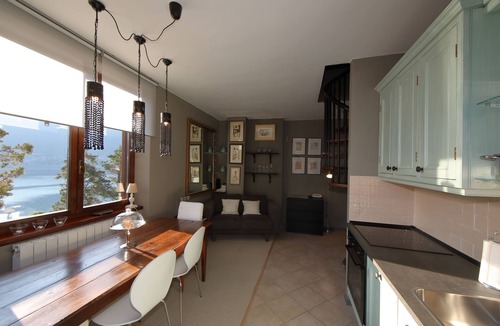 Limonta Apartment | Wonderful front lake apartment near Bellagio