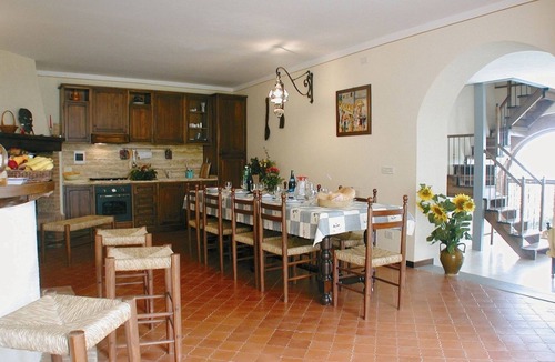 Monte San Savino Villa | Wonderful private villa for 10 guests with WIFI, private pool, TV and pets allowed