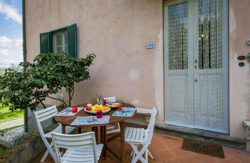 Vicopelago Villa | Wonderful villa for 7 guests with WIFI, private pool, TV, terrace and pets allowed