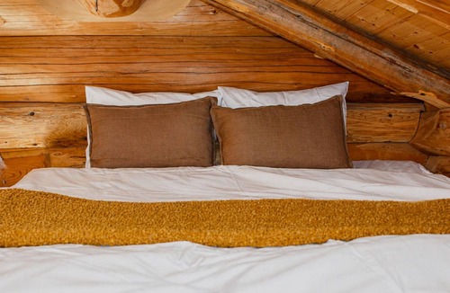 Leuk Cabin | WOODMOOD log cabin with wellness