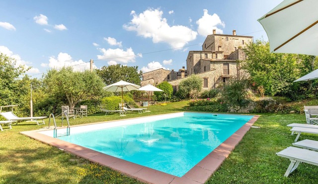 1 bedroom gorgeous apartment in Todi PG