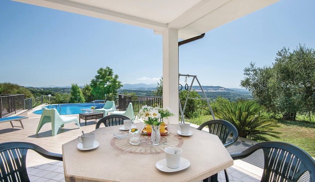 2 bedroom accommodation in Orte VT