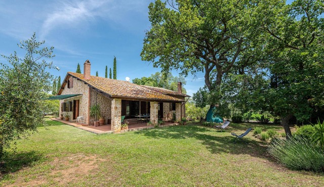 2 bedroom beautiful home in Massa Marittima GR