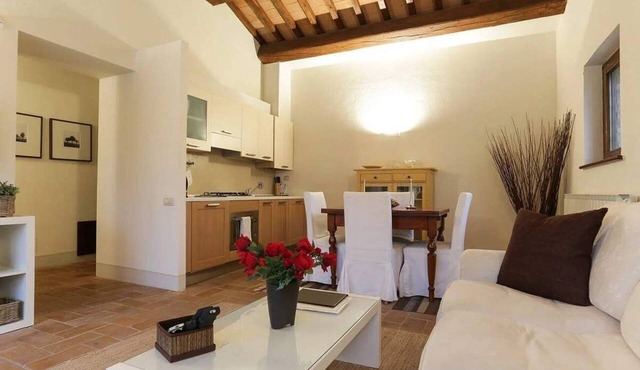 2 bedroom Foligno apartment rental