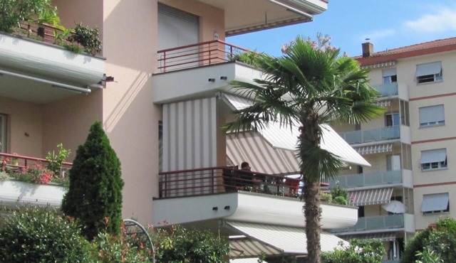 2 room garden apartment with pool