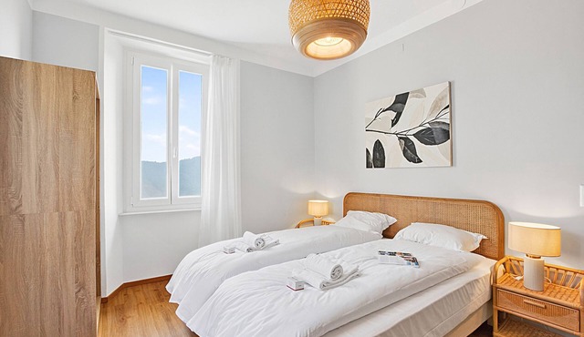 Agra 4 (Lugano), double, Shared Bathroom, Agra -Lugano, Switzerland