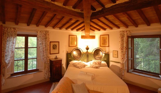 Air conditioned 2 bedrooms 2 bathrooms apartment with terrace, in antique farm,