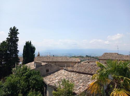 Al comune in Atri