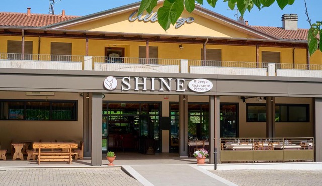 Albergo Shine in Acqualagna