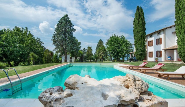Amazing home in Collescipoli with WiFi