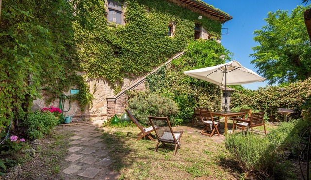 Apartment at Tenuta Bichi Borghesi Farm