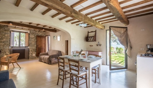 Apartment "Gemma Verde-Tavoleto" with Mountain View, Garden and Wi-Fi