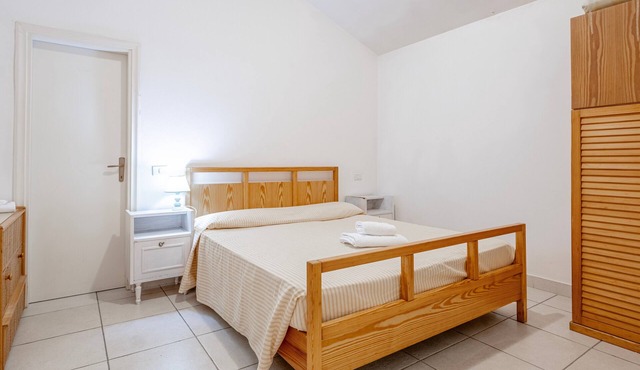 Apartment 'La Capannuccia D' with Sea View, Wi-Fi and Air Conditioning