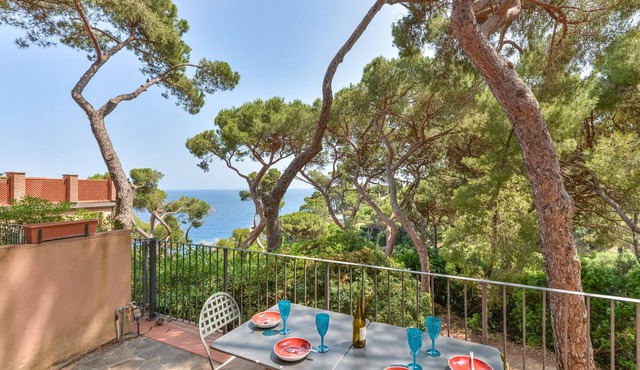 Apartment 'Margherita' with Sea View, Private Terrace and Balcony