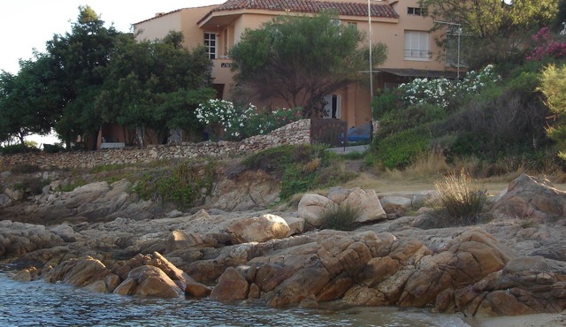 APARTMENT ON THE BEACH IN GULF ORANGES FOR 8 PEOPLE