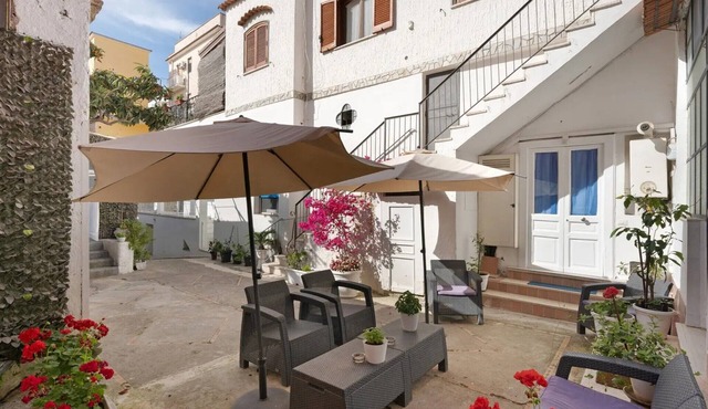 Apartment 'Penisola Apartments' with Shared Terrace, Wi-Fi and Air Conditioning