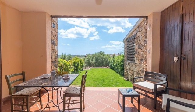Apartment Trilo Monte Petrosu with Sea View, Garden & BBQ