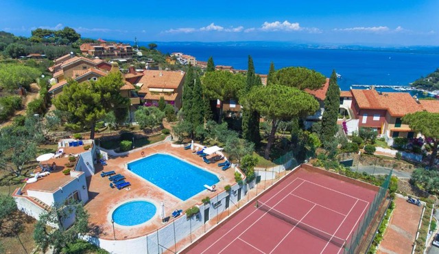 Appartamento in residence con piscine e tennis