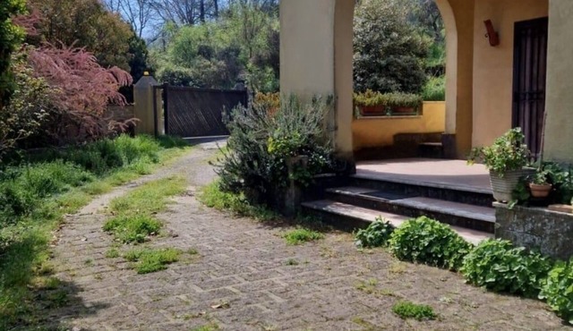 Baccano Escape, villa nestled in the green countryside of Campagnano di Roma