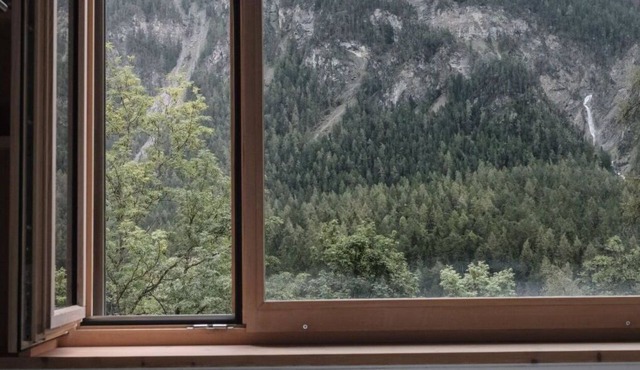 Beautiful apartment for 6 guests with WIFI, TV, balcony and pets allowed